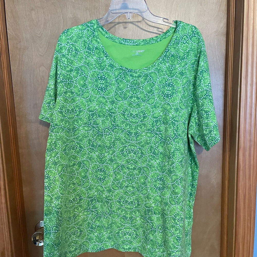 Tshirt. Size OX. Green. Worn once.